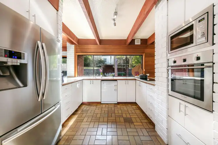 14 Leindan Court, Mount Eliza VIC 3930