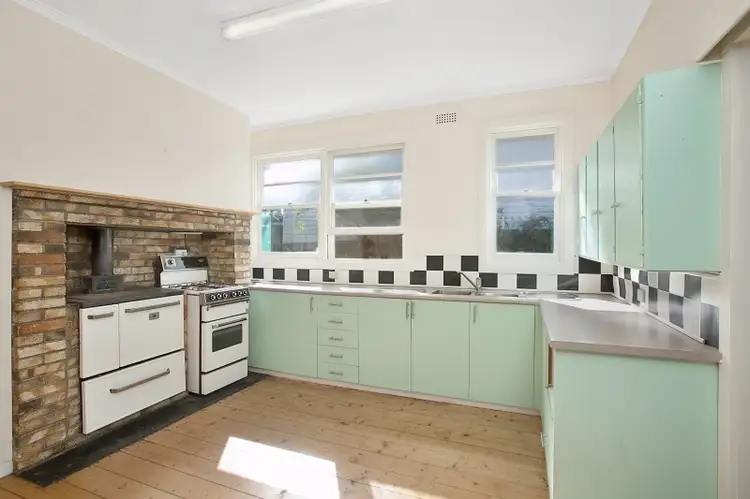 Second view of Homely house listing, 6 Little Street, Daylesford VIC 3460