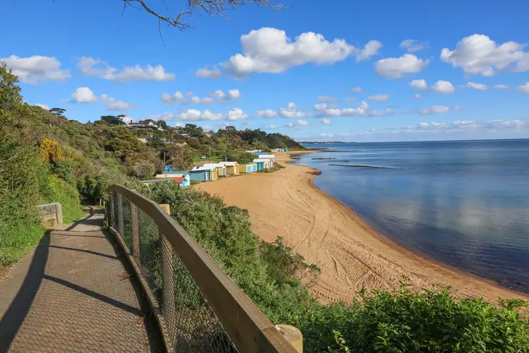 Fifth view of Homely house listing, 2 Rosserdale Crescent, Mount Eliza VIC 3930