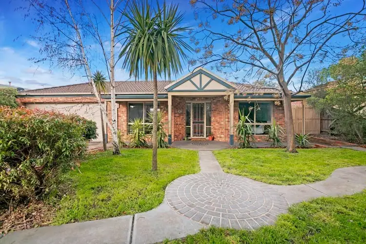 33 Manorwoods Drive, Frankston VIC 3199