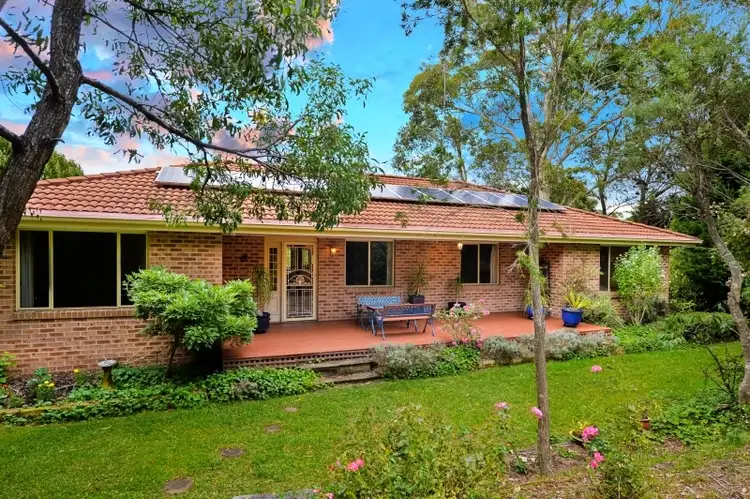 8 Lorna Close, Bundanoon NSW 2578