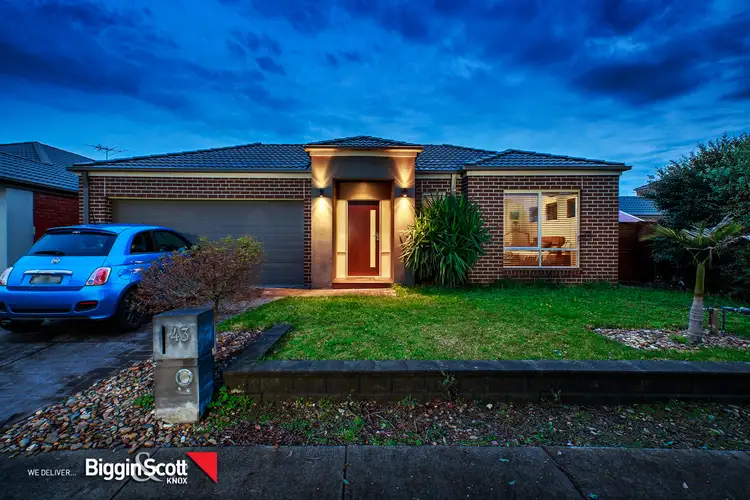 43 Paringa Drive, Ferntree Gully VIC 3156