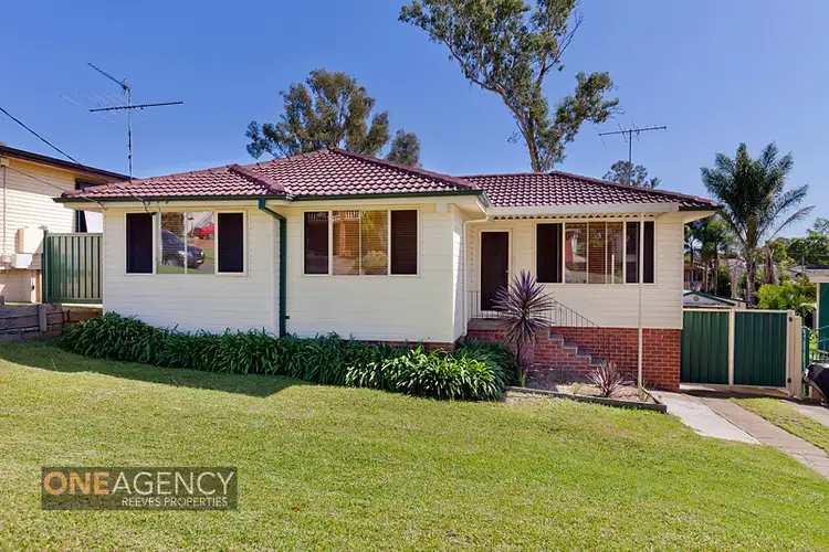 11 Norfolk Road, Cambridge Park NSW 2747