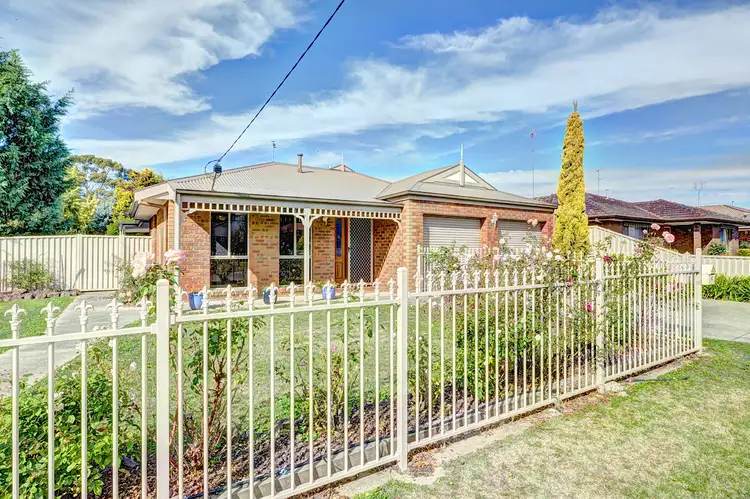 5 Melvyn Crescent, Mount Clear VIC 3350