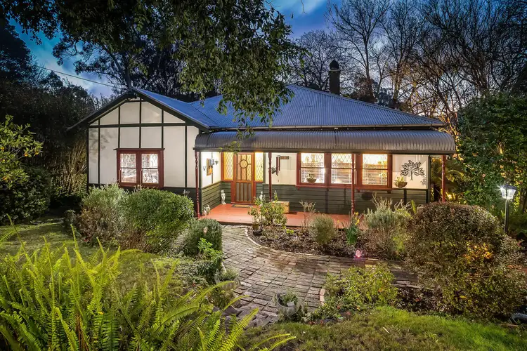 13 Alexander Avenue, Upwey VIC 3158