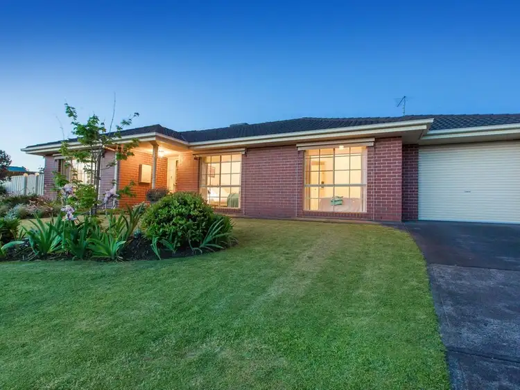16 Settlers Way, Mount Martha VIC 3934