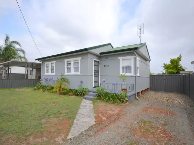 25 Winifred Avenue, Umina Beach NSW 2257
