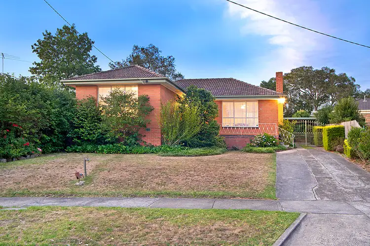 32 Yerrawa Drive, Watsonia VIC 3087