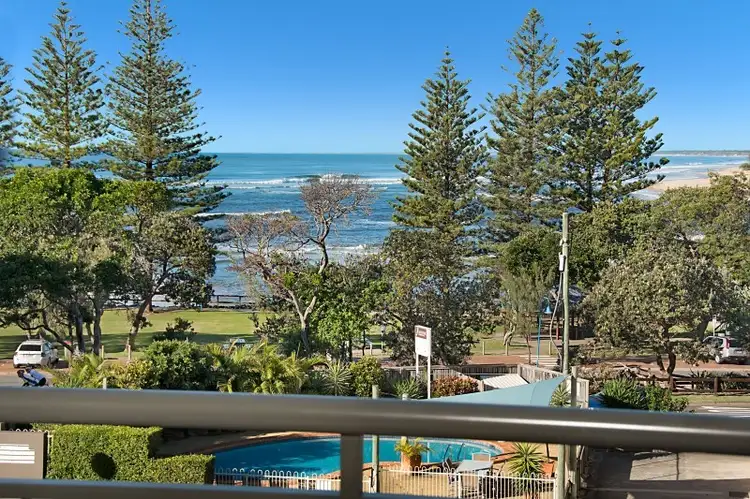 208/2 Knox Avenue, Caloundra QLD 4551