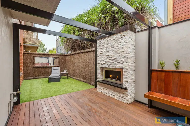 2/24 Twyford Street, Williamstown VIC 3016