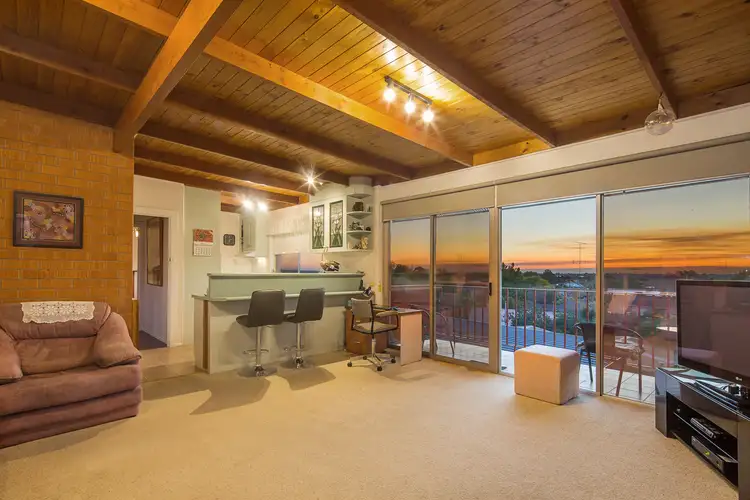 807 Sherrard Street, Soldiers Hill VIC 3350