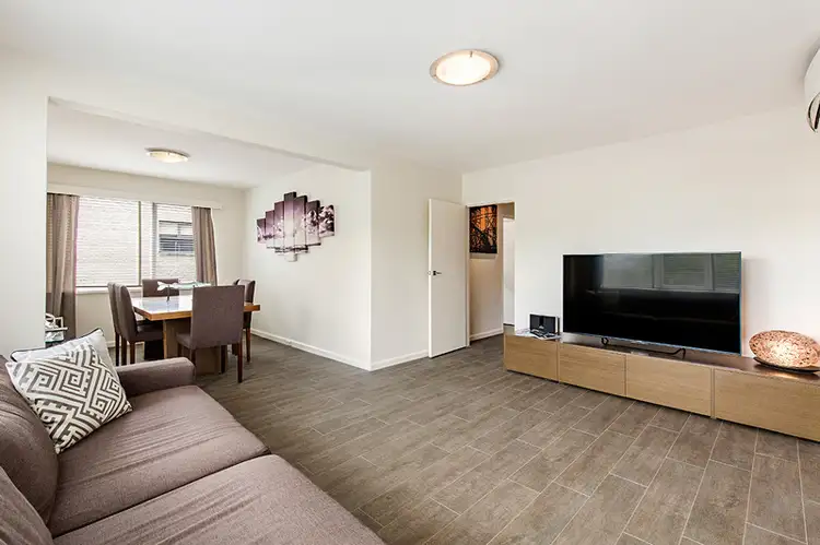 4/517 St Kilda Street, Elwood VIC 3184