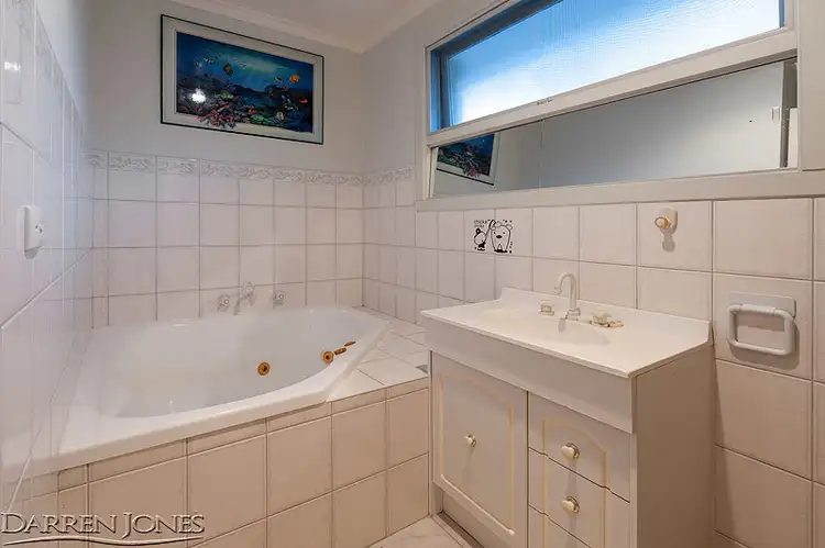 Sixth view of Homely house listing, 2 Maida Court, Lower Plenty VIC 3093