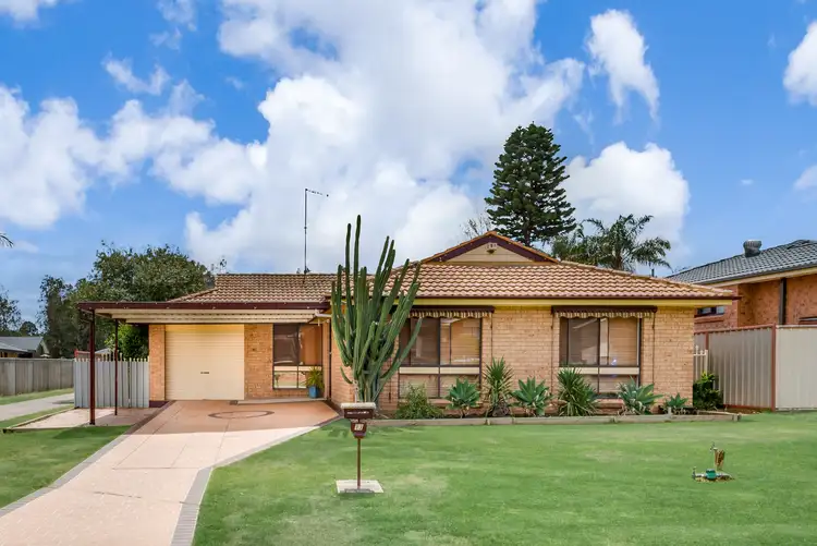 13 Avon Place, St Clair NSW 2759