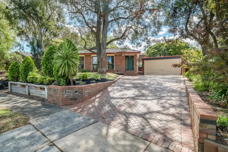 5 Faversham Square, Ferntree Gully VIC 3156