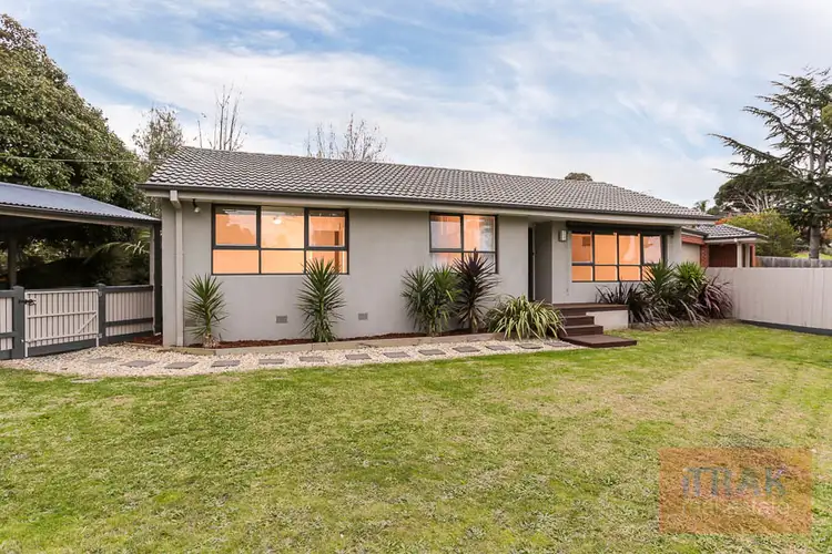 7 Cowley Court, Mooroolbark VIC 3138