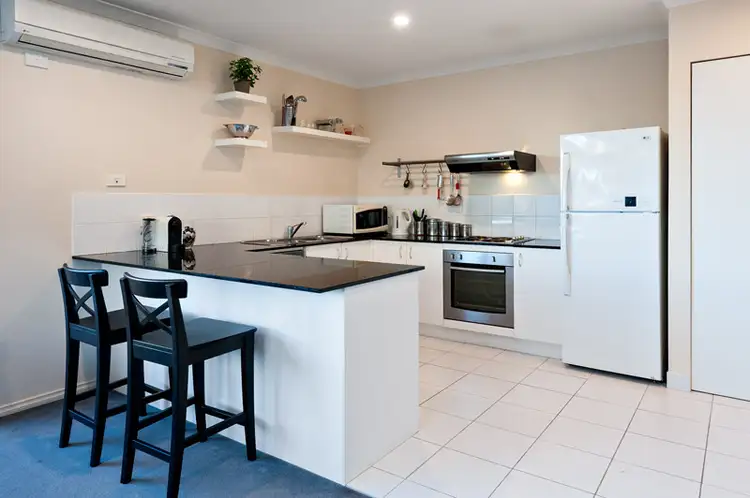 7/30 Diamond Boulevard, Greensborough VIC 3088