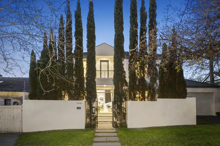 898A Burke Road (off Mountfield Street), Canterbury VIC 3126