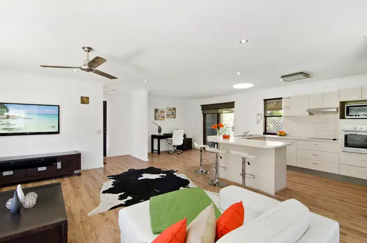 5 Goldvilla Drive, Elanora QLD 4221