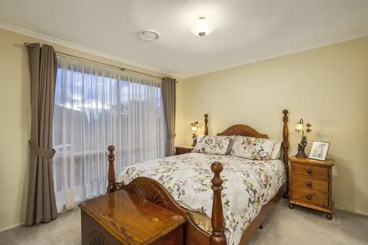 Sixth view of Homely house listing, 8 Nestle Retreat, Berwick VIC 3806