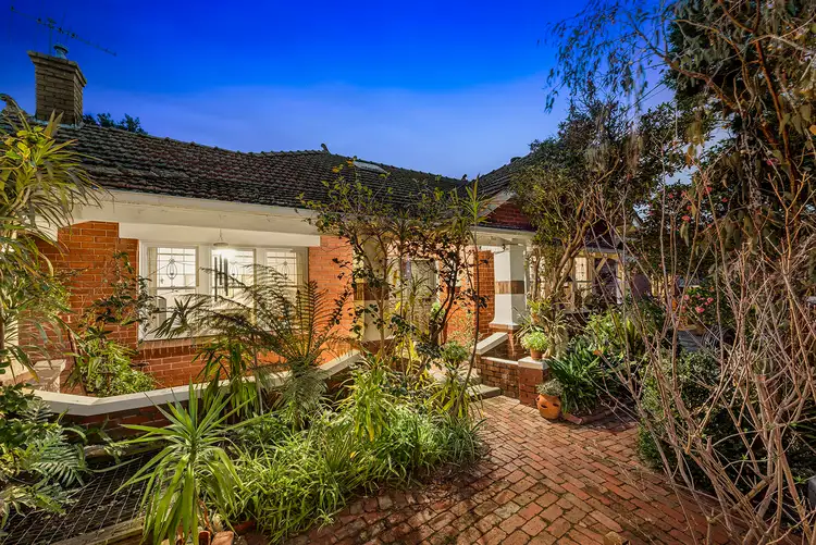 3 Brentani Avenue, Elsternwick VIC 3185