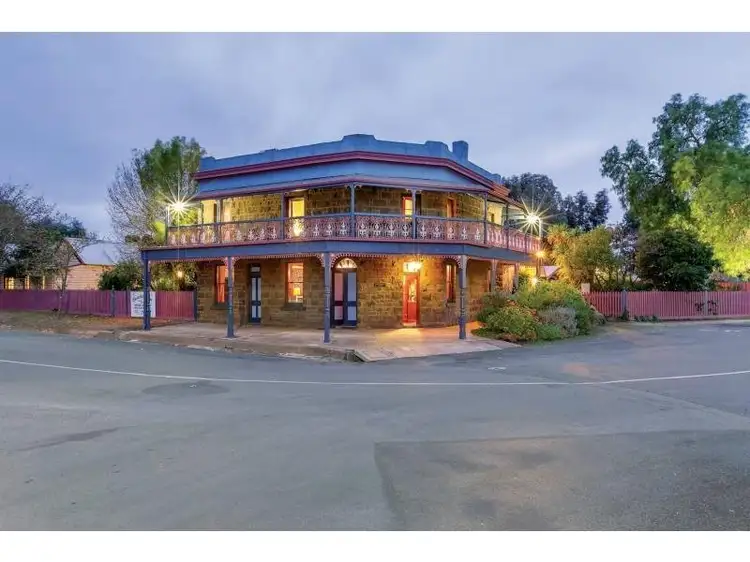 2 Ballarat Street North, Talbot VIC 3371