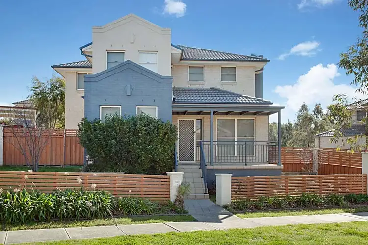 3 Wainewright Avenue, West Hoxton NSW 2171
