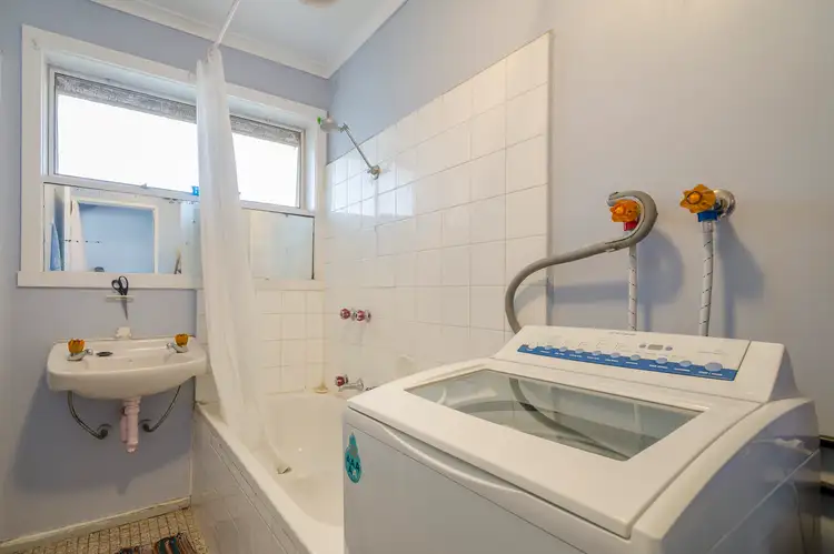 Fourth view of Homely apartment listing, 8/36 Adelaide Street, Albion VIC 3020