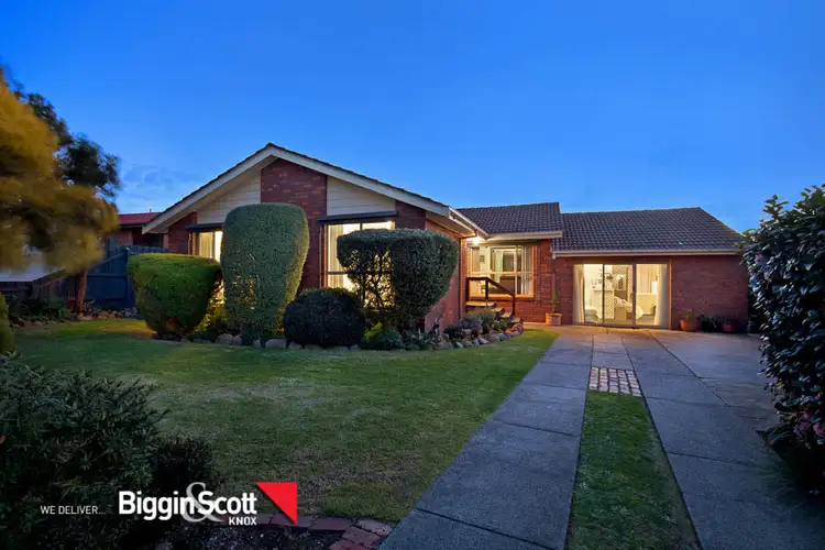 5 Mantung Crescent, Rowville VIC 3178