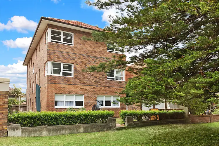 Fourth view of Homely apartment listing, 3/35 Eurobin Avenue, Manly NSW 2095