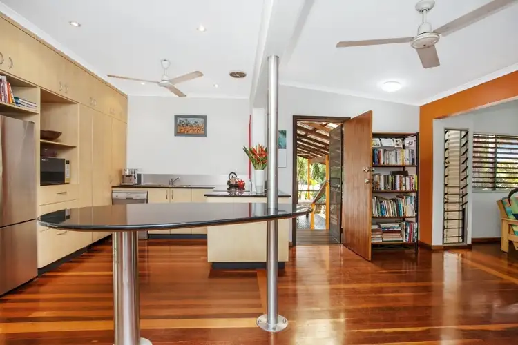 2 Dudley Street, Rapid Creek NT 810
