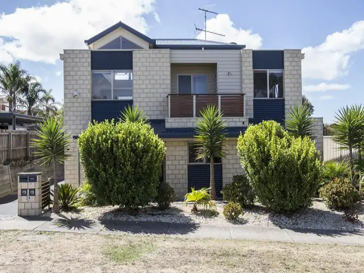 1/24 Dumfries Court, Torquay VIC 3228