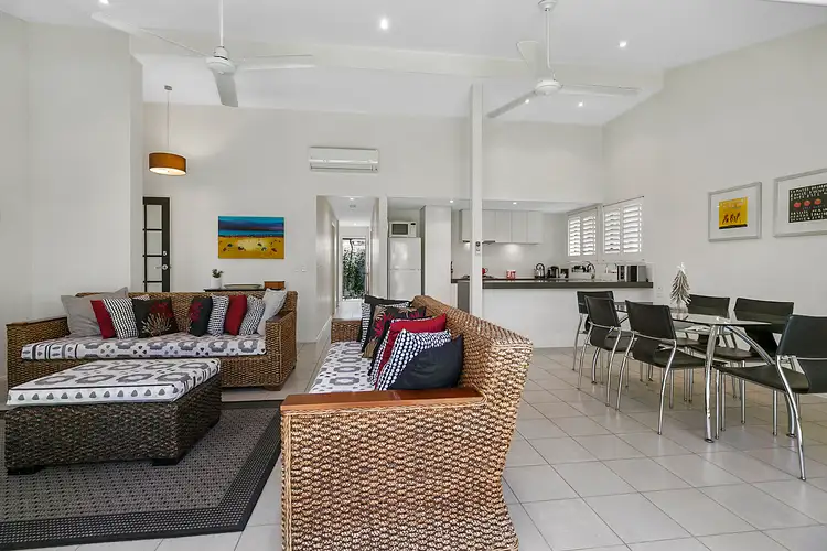 5/8 Woorookool Place, Noosaville QLD 4566