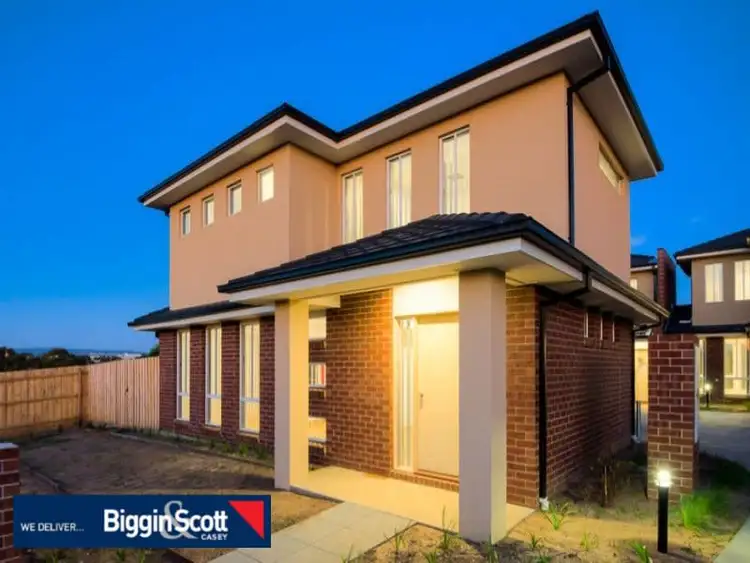 1/2 Ashford Close, Hampton Park VIC 3976