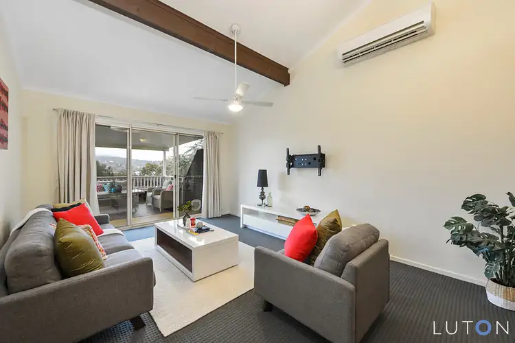 27 Sulman Place, Phillip ACT 2606