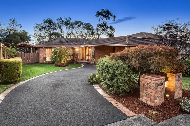 31 Alpine Way, Kilsyth VIC 3137