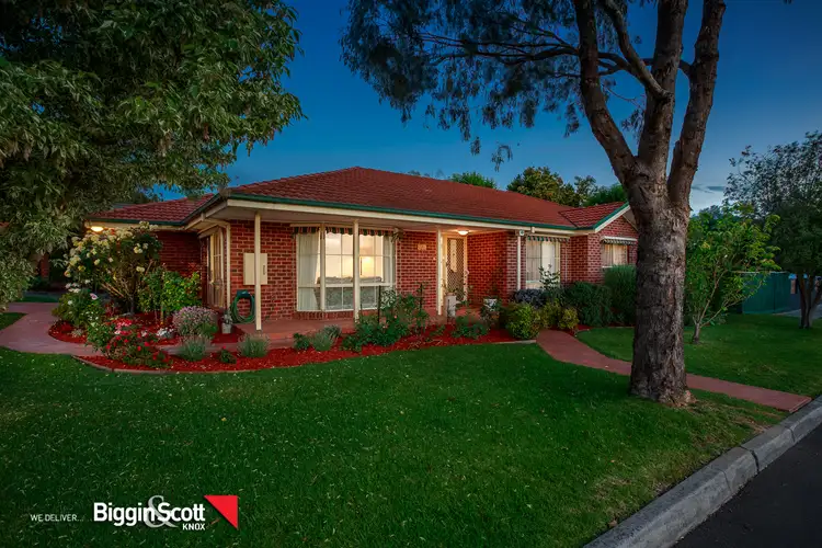 2/8 Leo Close, Wantirna South VIC 3152