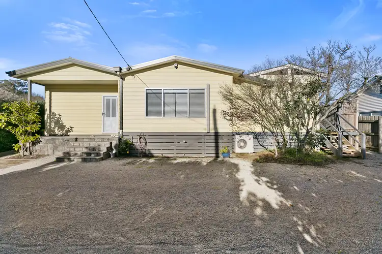 410 Warburton Highway, Wandin North VIC 3139