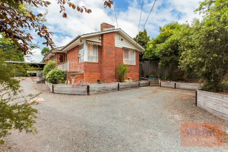 2 Gordon Crescent, Boronia VIC 3155