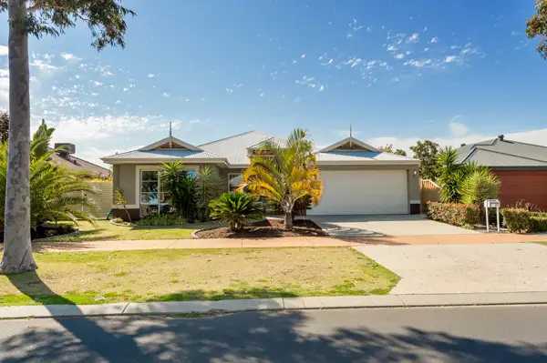 Second view of Homely house listing, 5 Millbridge Boulevard, Millbridge WA 6232