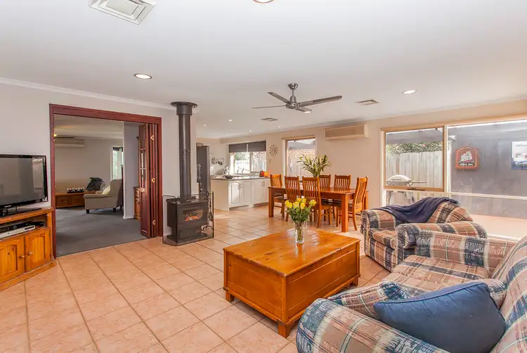 Third view of Homely house listing, 19 Farmillo Court, Lysterfield VIC 3156