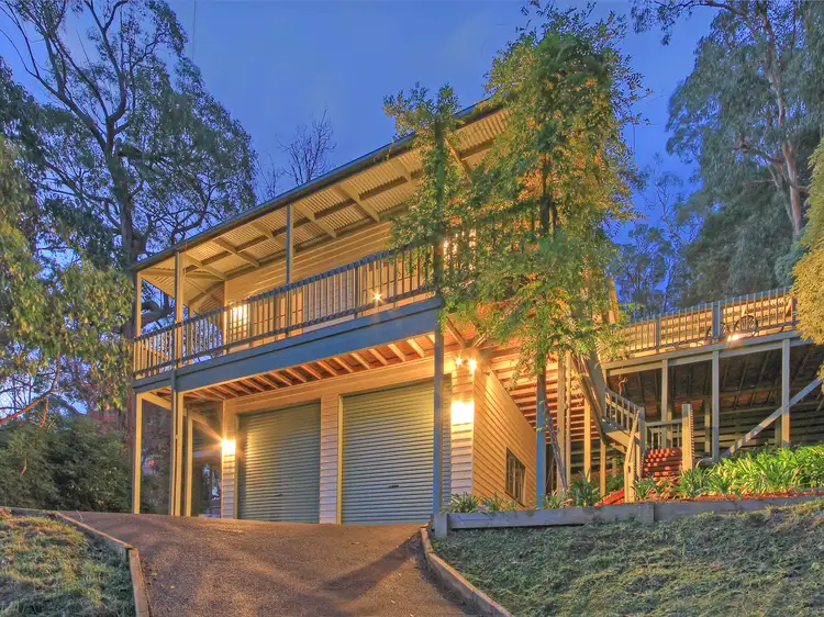 16 Earl Street, Upwey VIC 3158