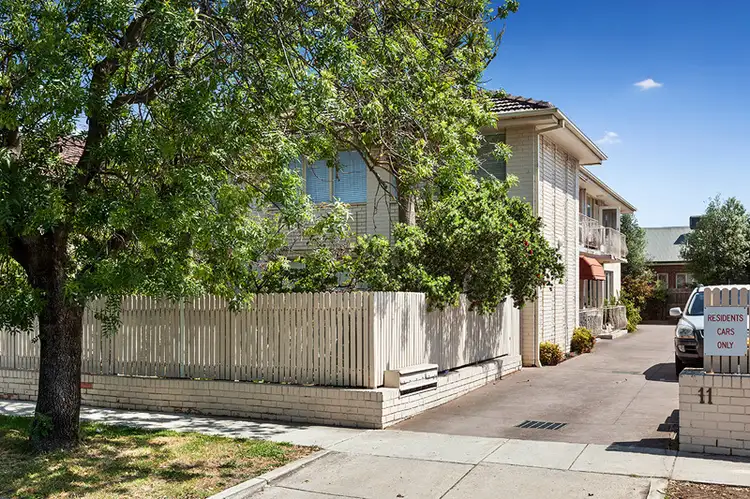 Main view of Homely apartment listing, 5/11 Whitmuir Road, Bentleigh VIC 3204