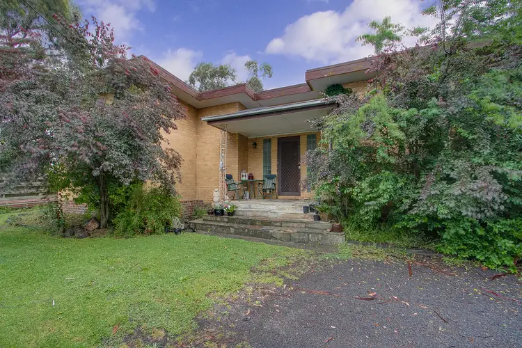 328 Warburton Highway, Wandin North VIC 3139