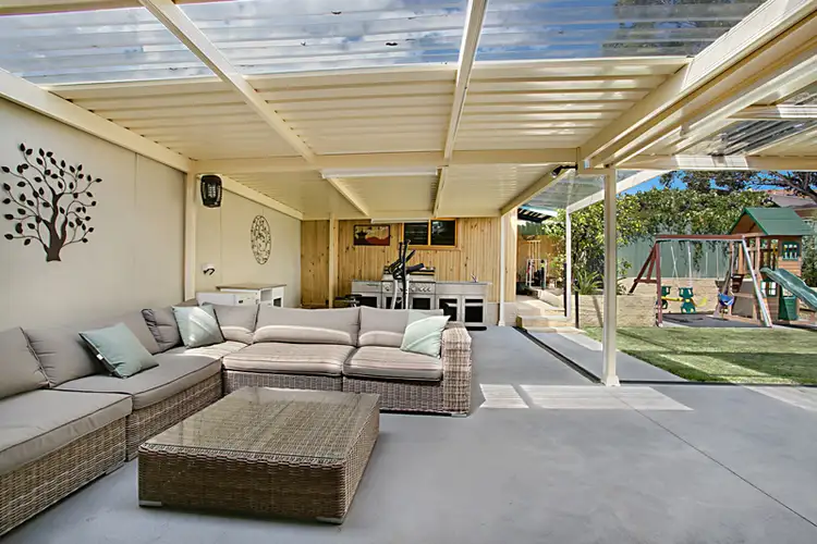 11 Serpentine Street, Bossley Park NSW 2176