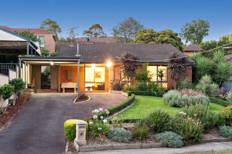 39 Kempston Street, Greensborough VIC 3088