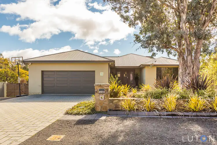 7 Callitris Place, Jerrabomberra NSW 2619
