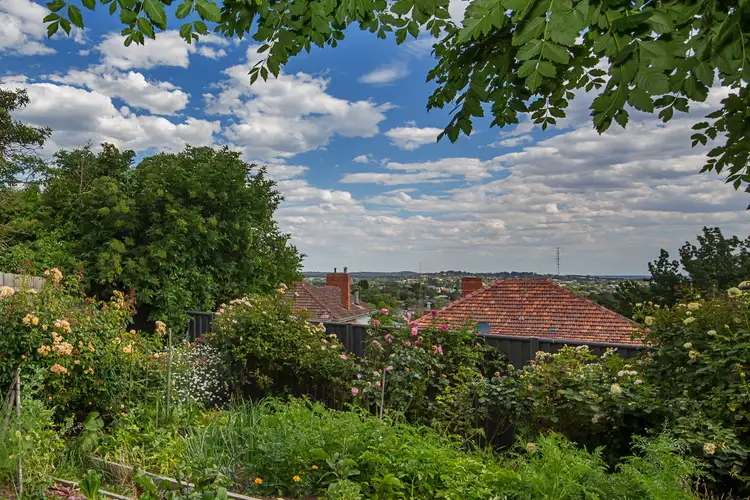 31 Gregory Street, Black Hill VIC 3350