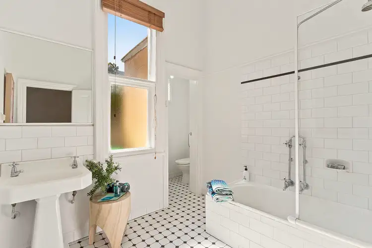 Sixth view of Homely apartment listing, 2/20a Staniland Grove, Elsternwick VIC 3185