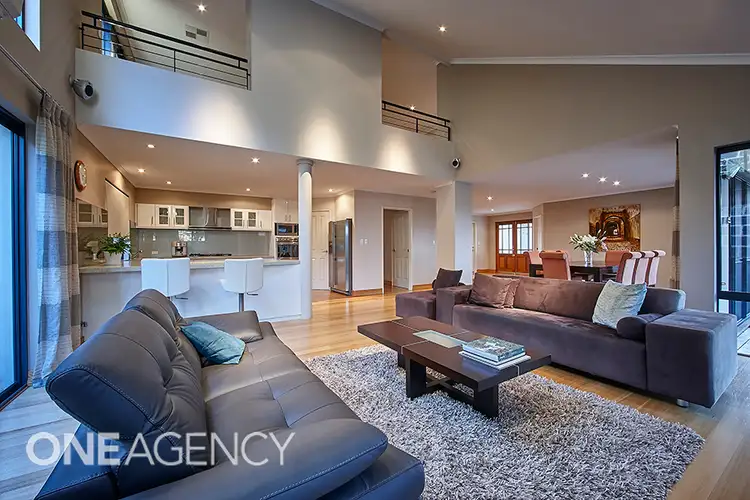 Fourth view of Homely house listing, 10 Prince Albert Court, Mount Claremont WA 6010